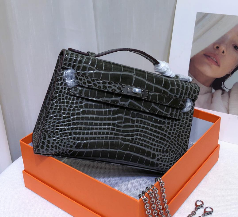Kelly Pochette Gris Elephant Shiny Niloticus Crocodile Leather Palladium Hardware & Palladium Hardware Women Clutch Bag