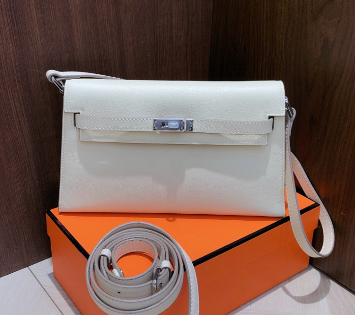 Kelly Elan 25 Underarm Baguette Bag, Genuine Top Layer Cowhide Goat Grain Leather, Silver Hardware Off White Shoulder Handbag, Youthful Elegant Goddess Daily Purse Size 25×6.5×15cm
